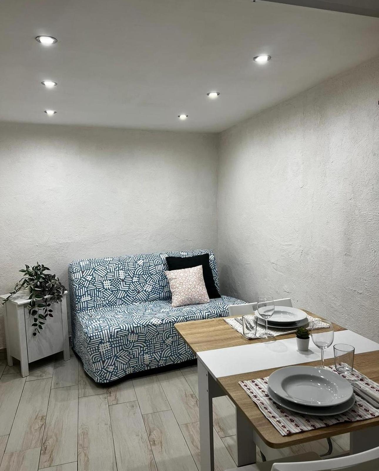 Vesuvia Guest House Nápoly Kültér fotó